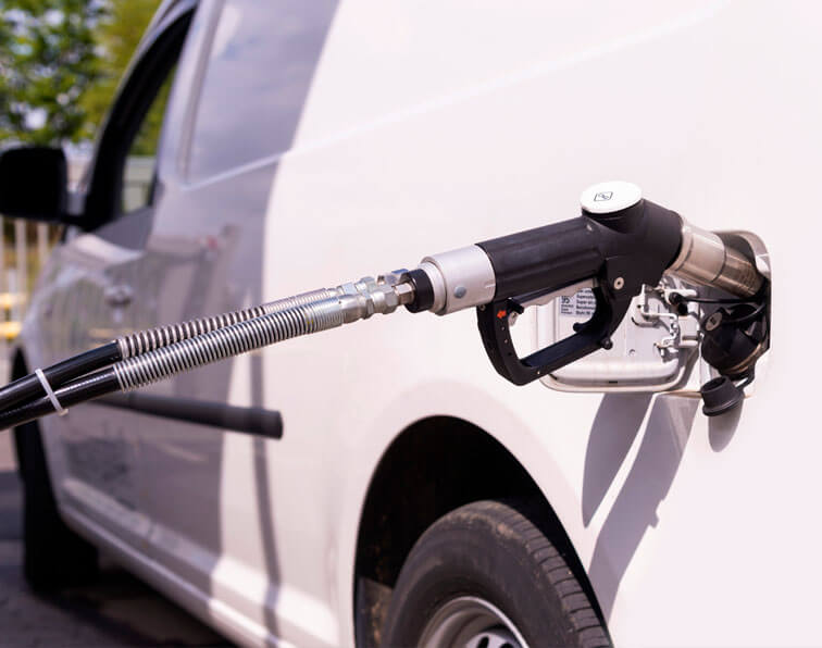 Fuel Costs fleet management solutions including fuel savings and monitoring of driver behavior